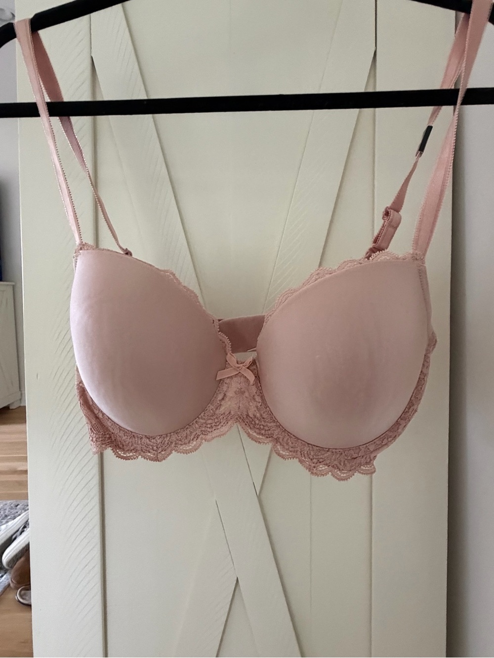 Victoria's Secret Blush Pink Lace-Trim T-Shirt Bra
